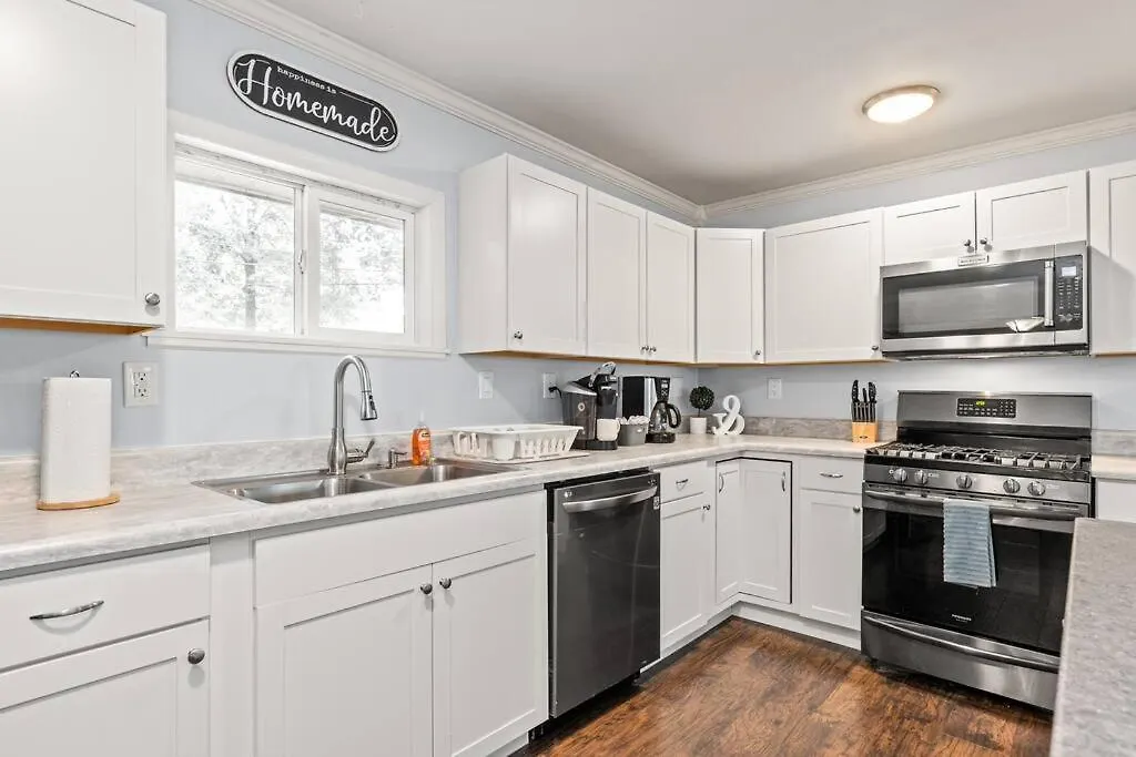 The Bamboo House! Dog-Friendly Home N Rva Sleeps 8 Richmond 0*,