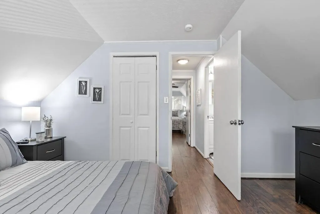 The Bamboo House! Dog-Friendly Home N Rva Sleeps 8 Richmond Holiday home